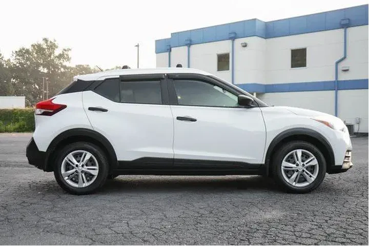 $11250 : Nissan Kicks 2019 S 4dr Cros image 10