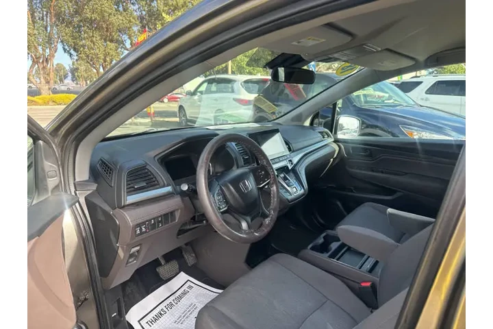 $18999 : 2018 Odyssey EX image 5