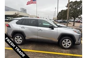 Toyota RAV4 2024 AWD LE 4dr en Houston