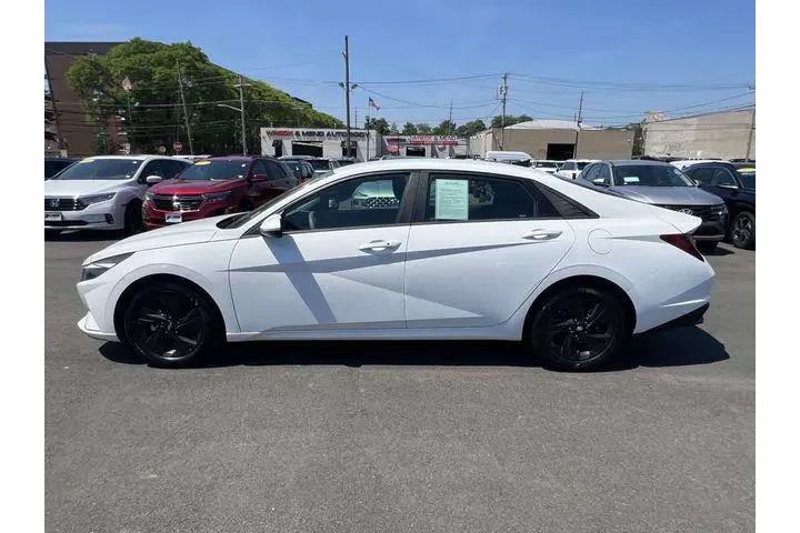 $18489 : Hyundai ELANTRA 2023 SEL 4dr image 6
