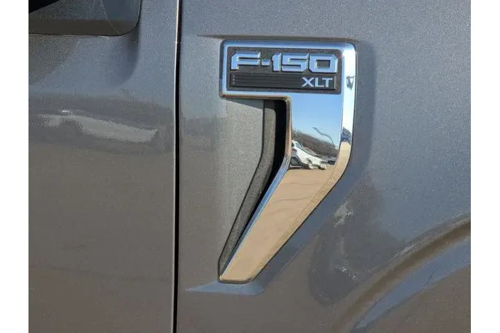 $39967 : Ford F-150 2025 4x4 XLT 4dr image 9