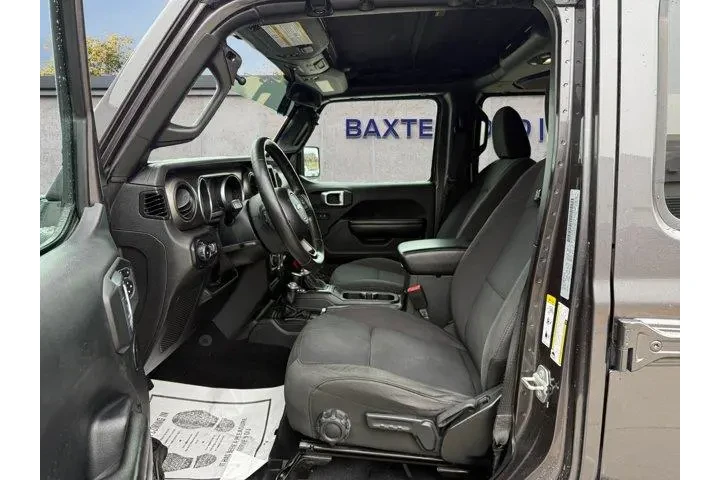 $25000 : Jeep Wrangler Unlimited 2018 image 2