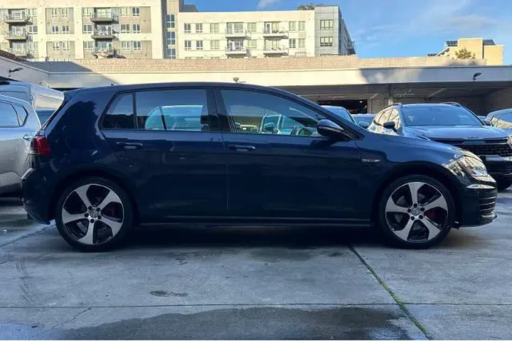 $17995 : Volkswagen Golf GTI 2017 S 4 image 3
