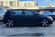 $17995 : Volkswagen Golf GTI 2017 S 4 thumbnail