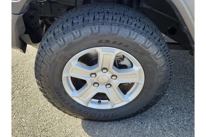 $24995 : Jeep Wrangler 2020 4x4 Sport image 6