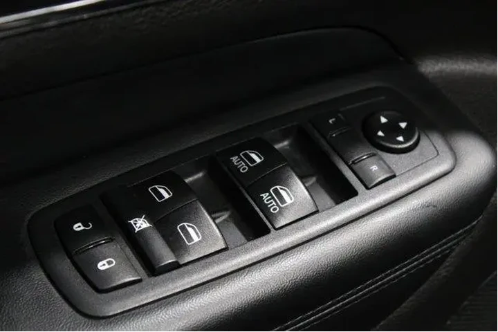 $24951 : Jeep Grand Cherokee 2020 4x4 image 4