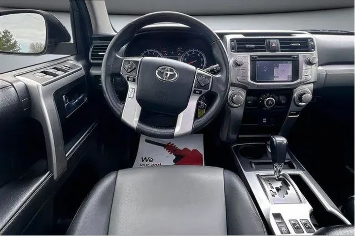 $24000 : Toyota 4Runner 2017 4x4 SR5 image 8