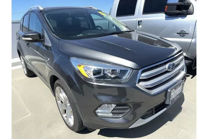 $21900 : Ford Escape 2019 Titanium 4d image 1