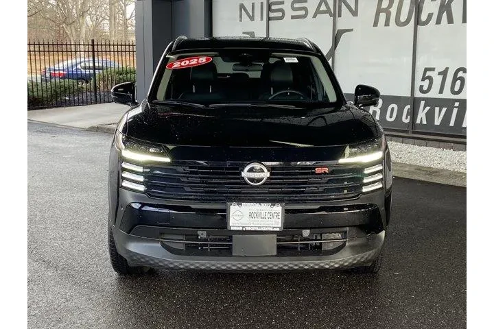 $21107 : Nissan Kicks 2025 AWD SR 4dr image 3