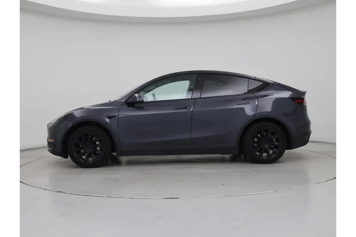 $31998 : Tesla Model Y 2022 AWD Long image 3