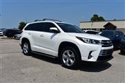 2017 Highlander Limited thumbnail