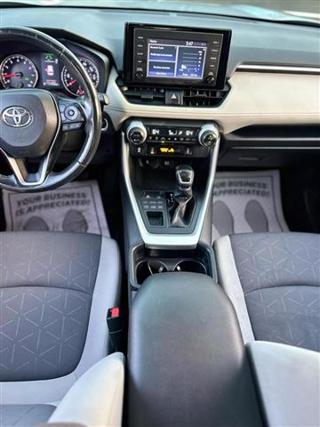 $21000 : 2019 TOYOTA RAV42019 TOYOTA R image 10