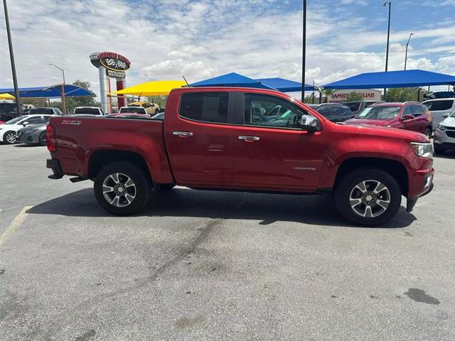 $28995 : Pre-Owned 2016 Colorado Crew image 5