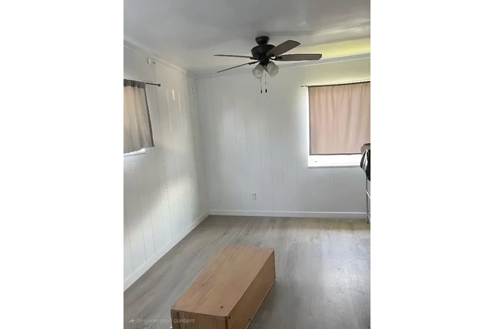 $1500 : Se renta cuarto con baño image 5