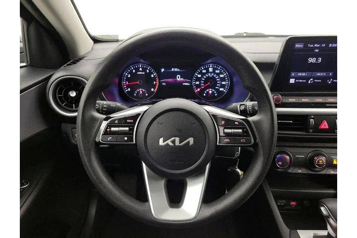 $19998 : Kia Forte 2024 LXS 4dr Sedan image 10