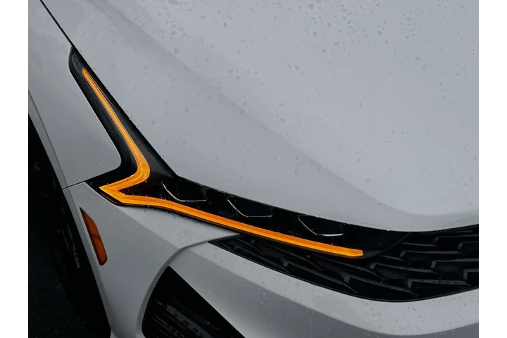 $21985 : Kia K5 2023 GT-Line 4dr Seda image 4