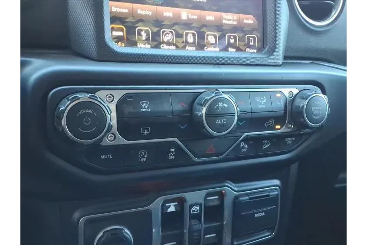 $25000 : Jeep Wrangler Unlimited 2018 image 9