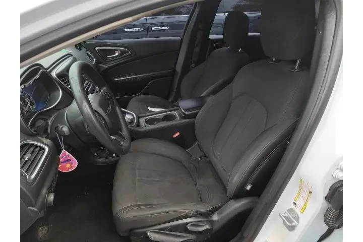 $6394 : Chrysler 200 2015 Limited 4d image 7