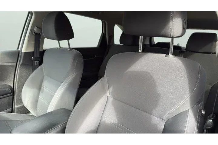 $12743 : Kia Sorento 2019 AWD S V6 4d image 6