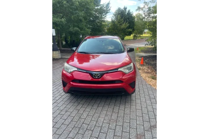 $13500 : 2017 RAV4 LE image 1