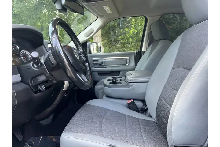 $19497 : 2019 RAM 1500 Classic Big Horn image 10