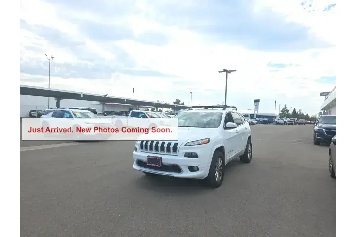 $10900 : Jeep Cherokee 2017 4x4 Overl image 3