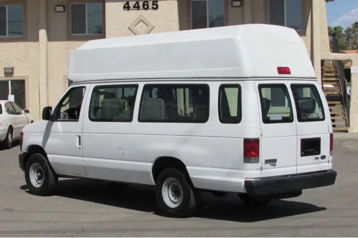 $13995 : 2011 E-Series E-350 SD image 5