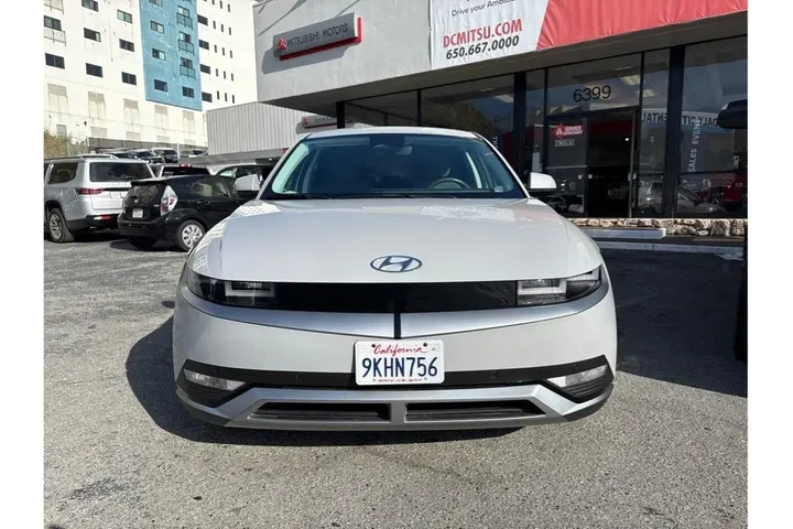 $27988 : Hyundai IONIQ 5 2024 AWD SEL image 4