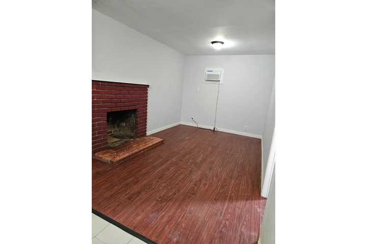 $1275 : ESTUDIO DE RENTA image 6