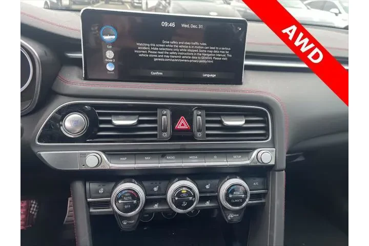 $29500 : Genesis G70 2023 2.0T 4dr Se image 9