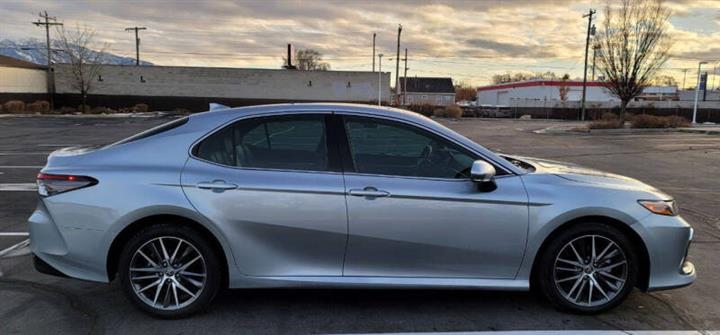 $22700 : 2021 Camry XLE image 10