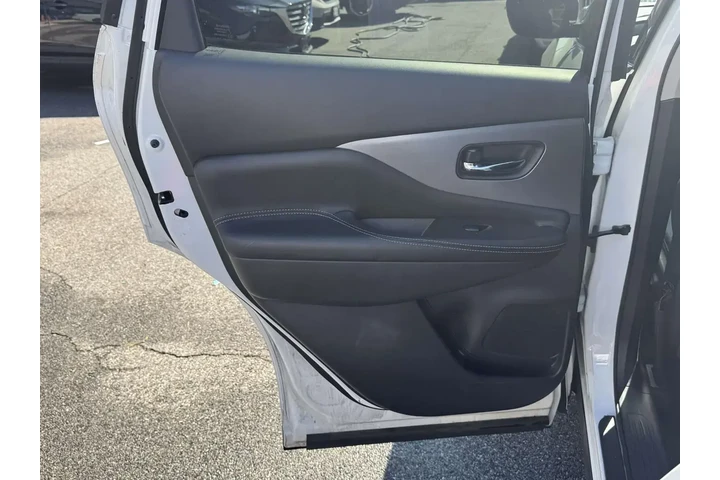 $18985 : Nissan Murano 2023 AWD SV 4d image 9