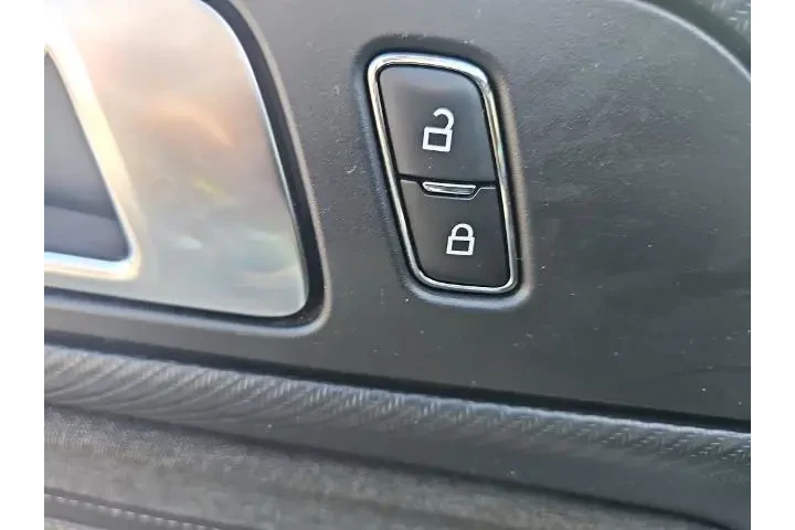 $26890 : Ford Mustang 2024 EcoBoost 2 image 10