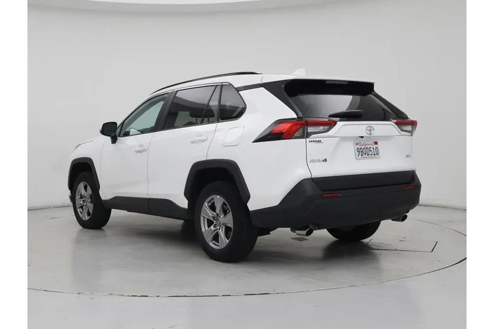 $26998 : Toyota RAV4 2022 XLE 4dr SUV image 2