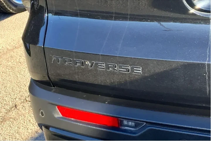 $35289 : Chevrolet Traverse 2025 LT 4 image 9