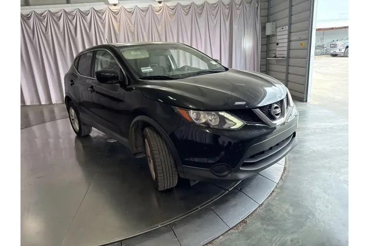 $10084 : Nissan Rogue Sport 2017 S 4d image 5