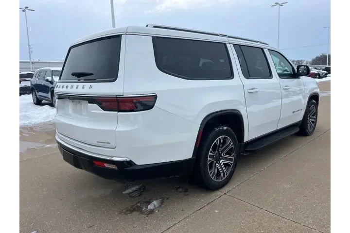 $39989 : Jeep Wagoneer L 2024 4x4 Ser image 2