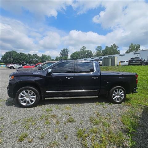 $58999 : 2023 Silverado 1500 High Coun image 8