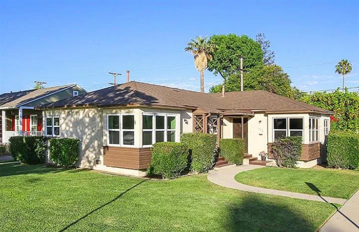$1099 : HOUSE RENT IN Glendale CA image 1