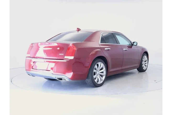 $19998 : Chrysler 300 2019 Limited 4d image 8