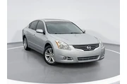 $7850 : Nissan Altima 2012 3.5 SR 4d thumbnail