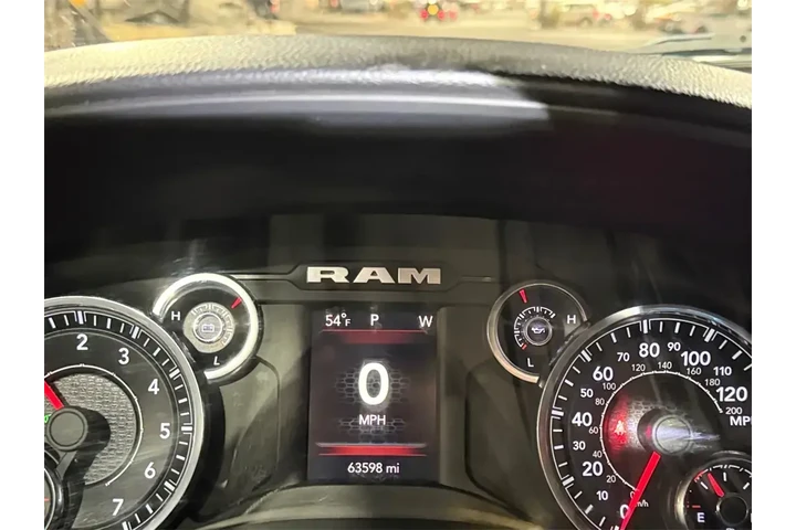 $33000 : Ram 1500 2021 4x4 Big Horn 4 image 5