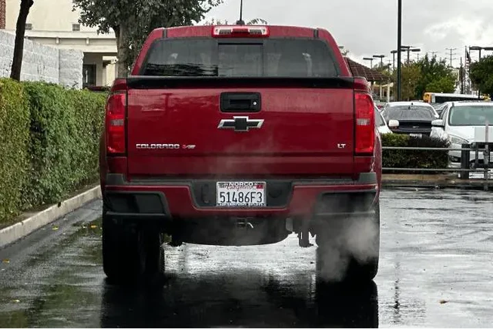 $21800 : Chevrolet Colorado 2017 4x2 image 5