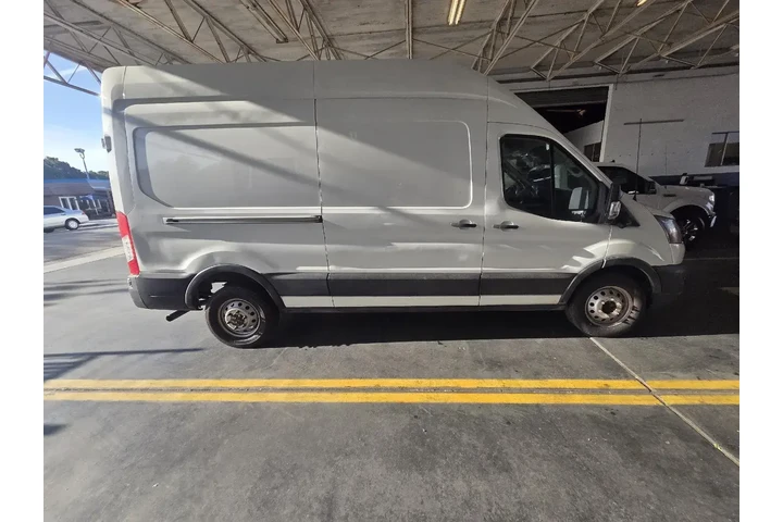 $36950 : Ford Transit 2022 AWD 350 3d image 4