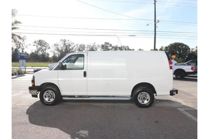 $29533 : GMC Savana 2024 2500 3dr Car image 7
