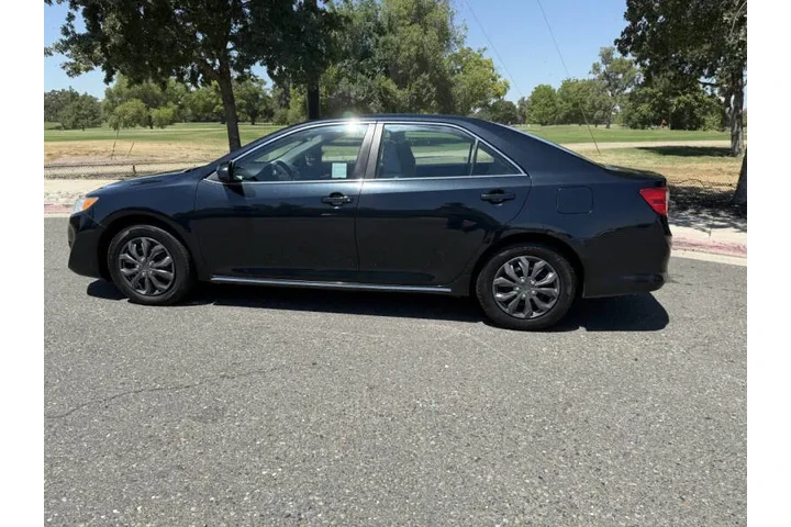 $11250 : 2012 Camry LE image 4