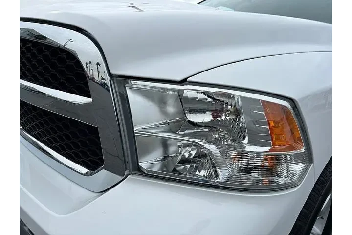 $27995 : Ram 1500 Classic 2024 4x2 SL image 9