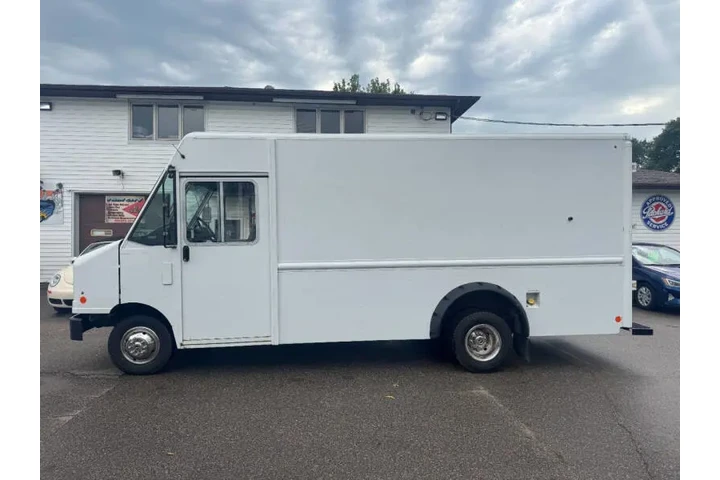 $23990 : 2013 E-Series E-350 SD image 1