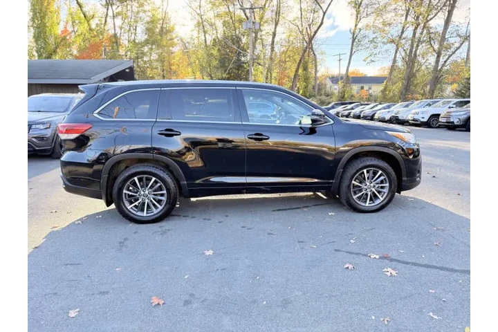 $19500 : 2017 Highlander XLE image 8