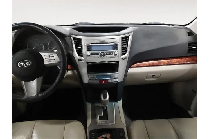 $6961 : Subaru Outback 2011 AWD 2.5i image 10